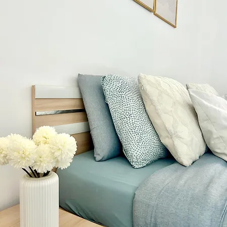 The Lakeside - Strategic Position!